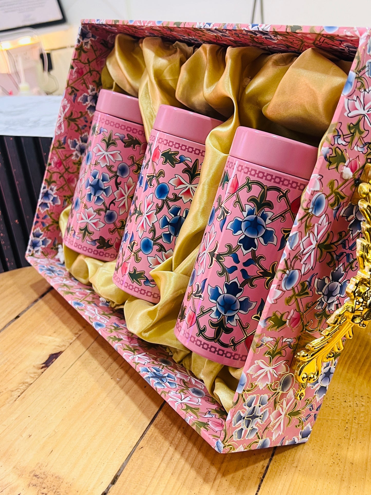 Pink Gift box