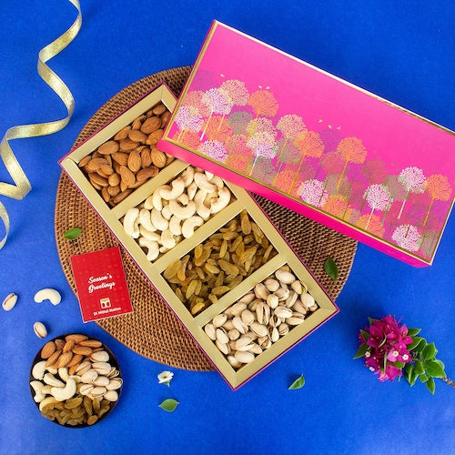 Dry fruit gift pack